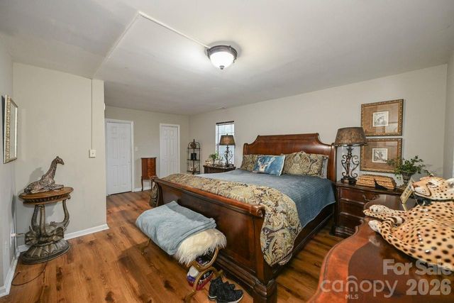 8908 Golf Ridge Drive, Charlotte, NC 28277