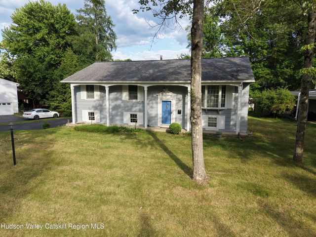 19 Shetland Drive, Delmar, NY 12054