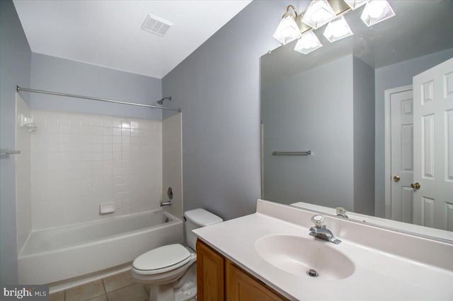 2207 COMMISSARY CIR, Odenton, MD 21113