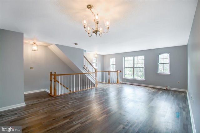 2207 COMMISSARY CIR, Odenton, MD 21113