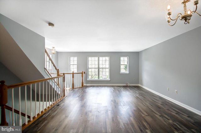 2207 COMMISSARY CIR, Odenton, MD 21113