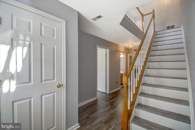 2207 COMMISSARY CIR, Odenton, MD 21113