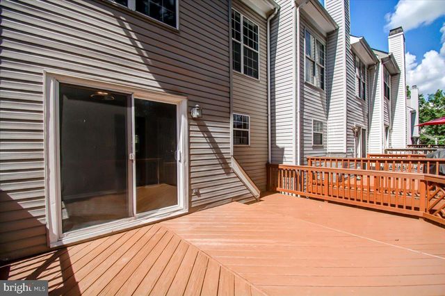 2207 COMMISSARY CIR, Odenton, MD 21113