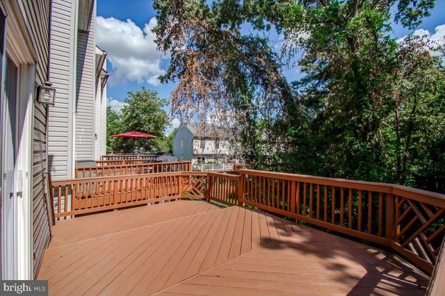 2207 COMMISSARY CIR, Odenton, MD 21113