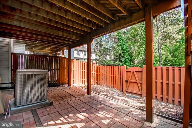 2207 COMMISSARY CIR, Odenton, MD 21113