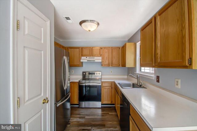 2207 COMMISSARY CIR, Odenton, MD 21113