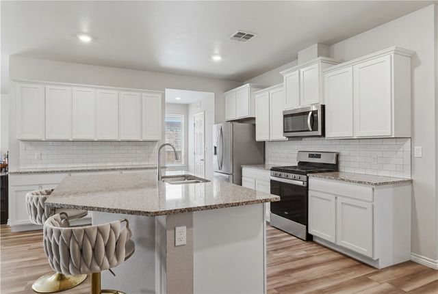 7321 Adler Dr, Corpus Christi, TX 78414