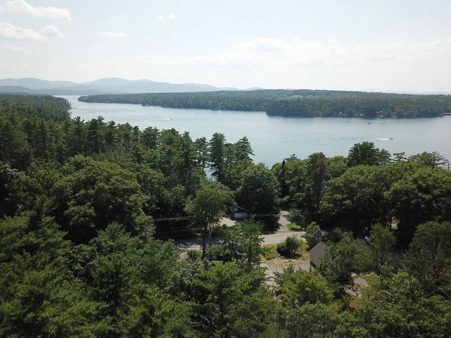 5 Robin Acres Drive, Wolfeboro, NH 03894