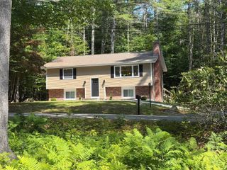 5 Robin Acres Drive, Wolfeboro, NH 03894