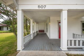 507 Ash ST, Smithville, TX 78957