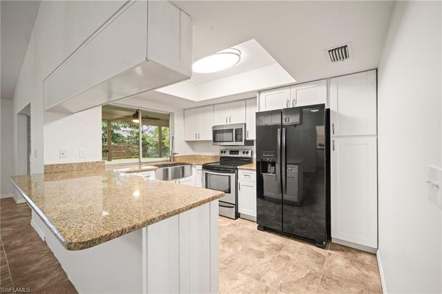 210 NE 10th AVE, Cape Coral, FL 33909