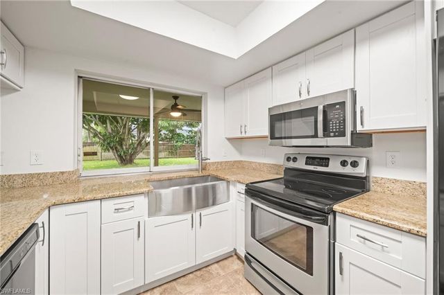 210 NE 10th AVE, Cape Coral, FL 33909