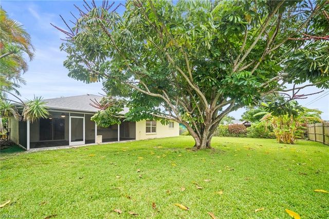 210 NE 10th AVE, Cape Coral, FL 33909