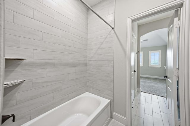 1628 Longwood Glen Lane, Friendswood, TX 77546
