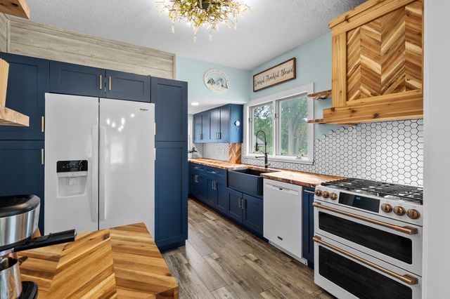 6300 Proctor Avenue, Comstock Twp, MI 49048