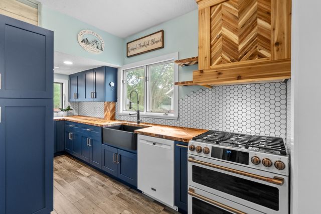 6300 Proctor Avenue, Comstock Twp, MI 49048