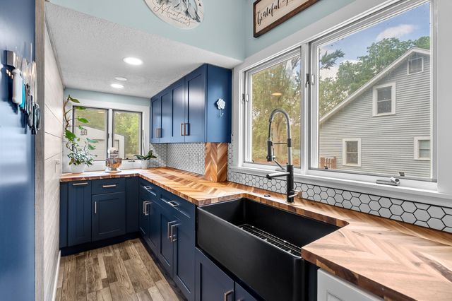 6300 Proctor Avenue, Comstock Twp, MI 49048