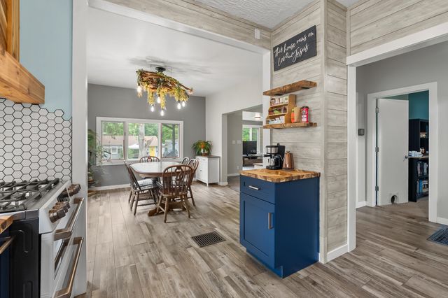 6300 Proctor Avenue, Comstock Twp, MI 49048