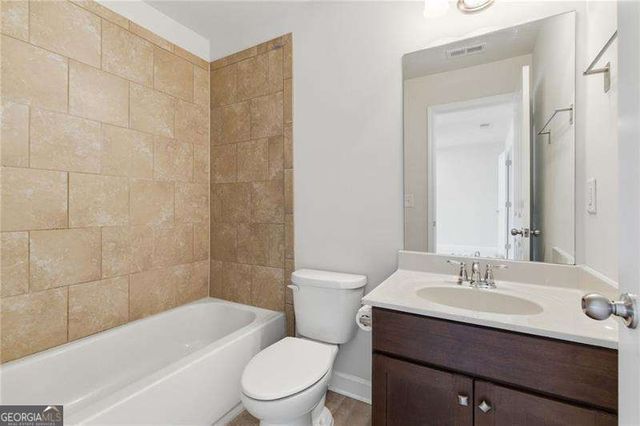 7990 Willoughby Court, Alpharetta, GA 30005