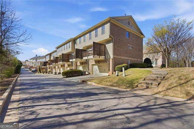 7990 Willoughby Court, Alpharetta, GA 30005