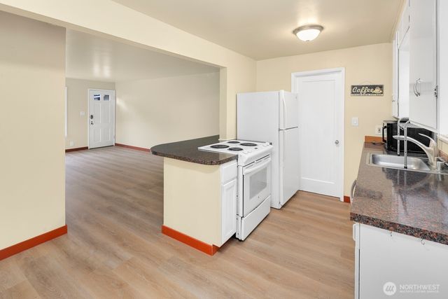 7311 Woodlawn Avenue NE, Seattle, WA 98115