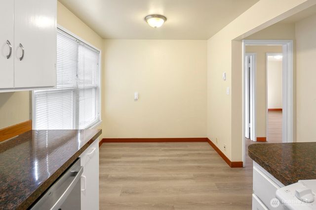 7311 Woodlawn Avenue NE, Seattle, WA 98115