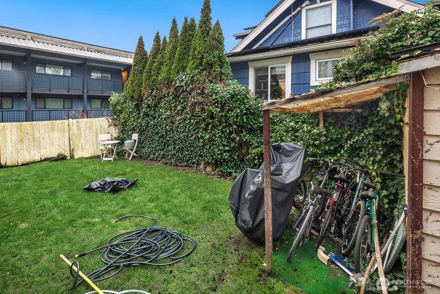 7311 Woodlawn Avenue NE, Seattle, WA 98115