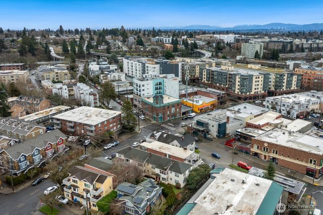 7311 Woodlawn Avenue NE, Seattle, WA 98115