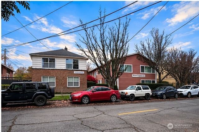 7311 Woodlawn Avenue NE, Seattle, WA 98115