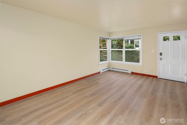 7311 Woodlawn Avenue NE, Seattle, WA 98115