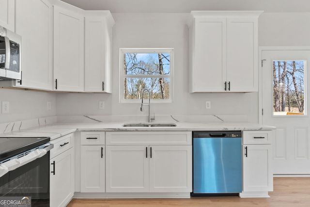 226 Highland Pointe Drive, Alto, GA 30510