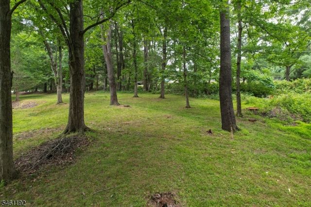 200 Hockenbury Rd, Hillsborough Twp., NJ 08844