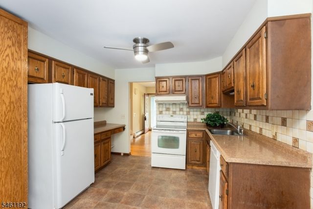 200 Hockenbury Rd, Hillsborough Twp., NJ 08844