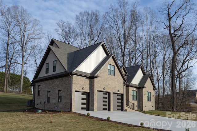 3802 Lyle Creek Avenue NE, Conover, NC 28613