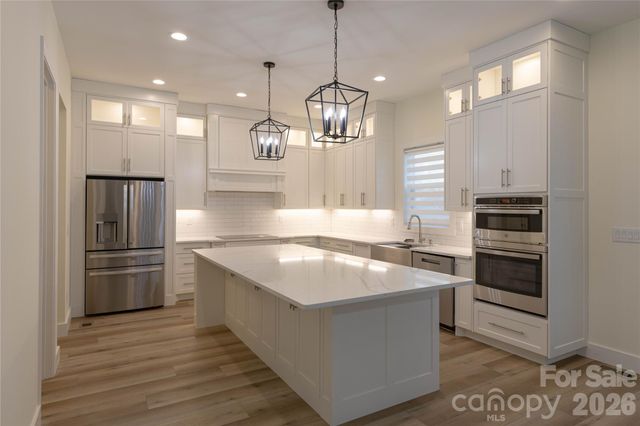 3802 Lyle Creek Avenue NE, Conover, NC 28613