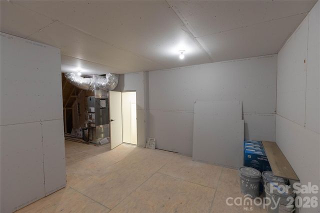 3802 Lyle Creek Avenue NE, Conover, NC 28613