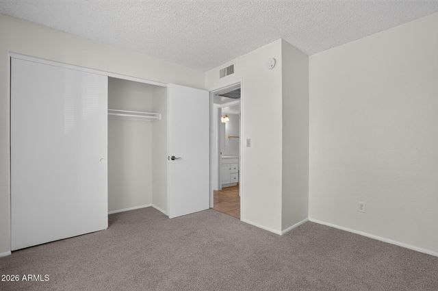 6320 W CAROL Avenue, Glendale, AZ 85302