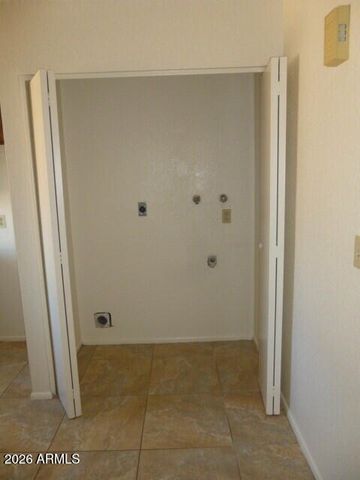 6320 W CAROL Avenue, Glendale, AZ 85302