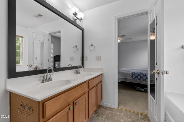 2805 Lenox Lane, Durham, NC 27703