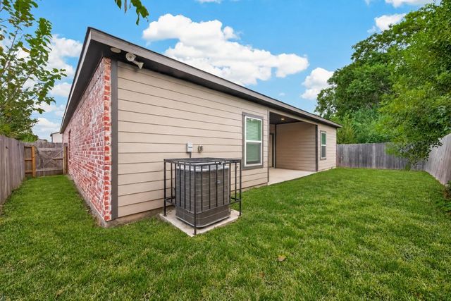 4509 Davenport Street, Houston, TX 77051