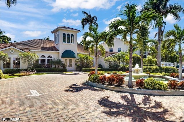 4680 Saint Croix LN 535, Naples, FL 34109