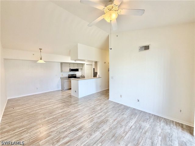 4680 Saint Croix LN 535, Naples, FL 34109