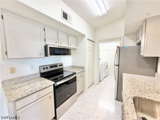 4680 Saint Croix LN 535, Naples, FL 34109