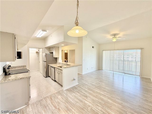 4680 Saint Croix LN 535, Naples, FL 34109