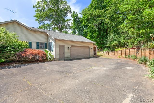 5619 Rays Drive, Onsted, MI 49265