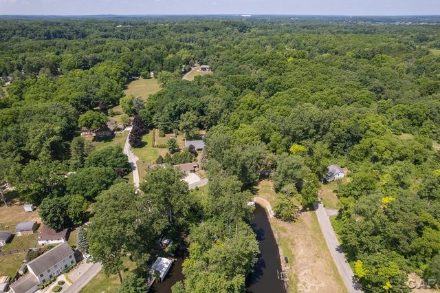 5619 Rays Drive, Onsted, MI 49265
