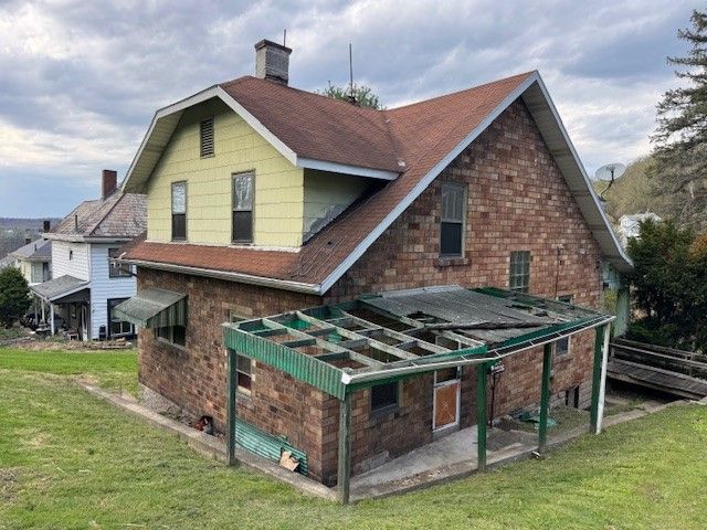 84 Union St, Brownsville, PA 15417
