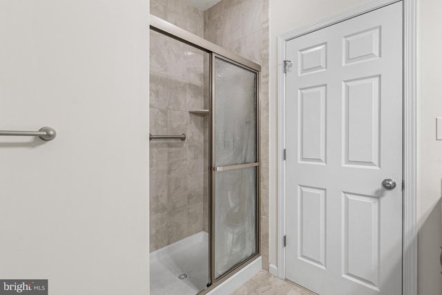 102 HARLOW POINT CT, Landenberg, PA 19350