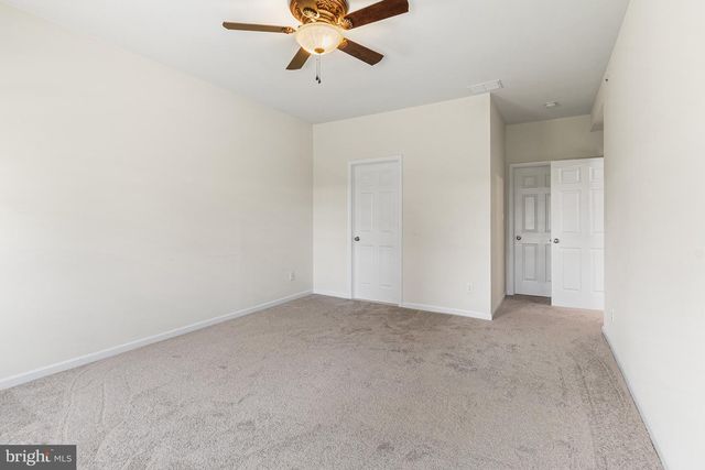 102 HARLOW POINT CT, Landenberg, PA 19350