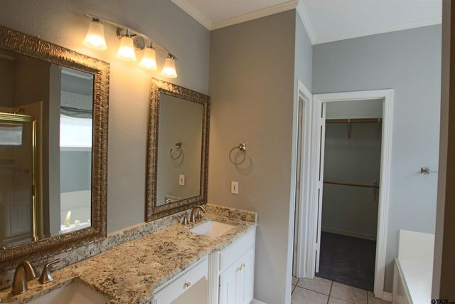 5707 Nicholson Dr, Tyler, TX 75707